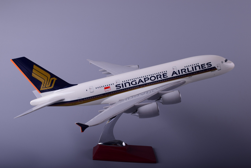 Airbus A380 Singapore Airlines модель самолета