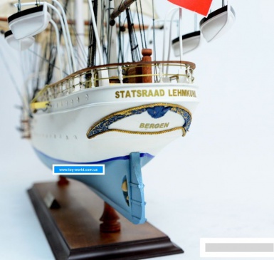 Парусник модель трехмачтового корабля Statsraad Lehmkuhl