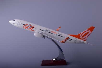 Boeing 737 Gol Transportes модель самолета 