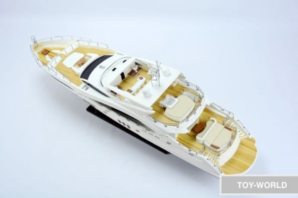 Модель яхты Sunseeker Predator 130