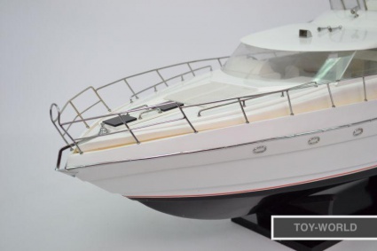 Модель яхты Princess 60