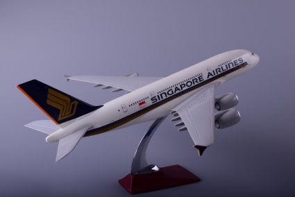 Airbus A380 Singapore Airlines модель самолета