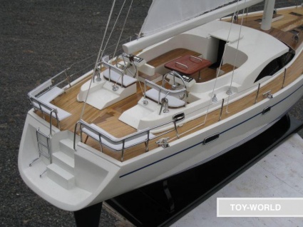 Парусная яхта модель OYSTER 72 