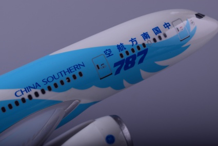 Boeing 787 China Southern Airlines модель самолета
